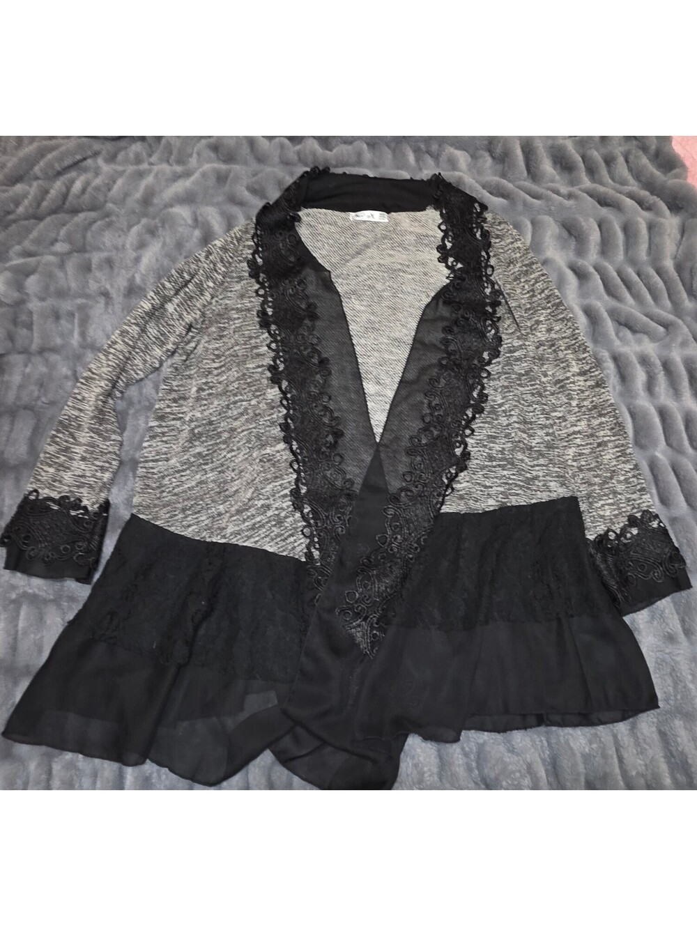 Speechless girls gray black lace cardigan